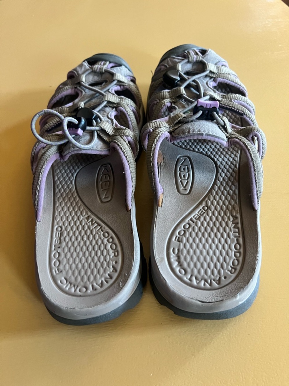 KEEN Women's Whisper hybrid hiking/water sandal/Slise in Tan - Size 9 - Picture 7 of 8